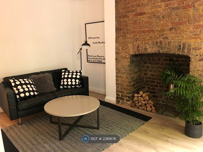 1 Bedroom Maisonette To Rent In Newington Green Road, London, N1
