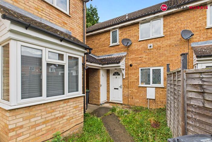 2 Bedroom House To Rent In Rydal Crescent, Biggleswade, Bedfordshire, SG18