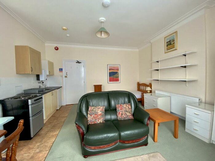 1 Bedroom Flat To Rent In Flat, Brandize Park, Okehampton, EX20