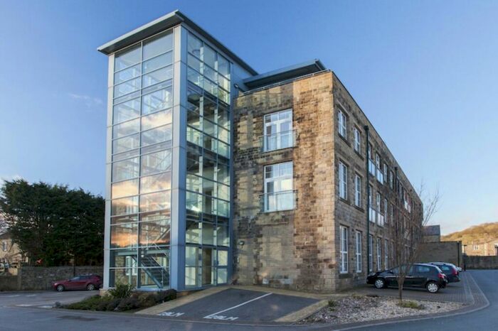 2 Bedroom Flat To Rent In Mill Fold, Addingham, Ilkley, West Yorkshire, LS29