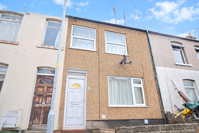 3 Bedroom Terraced House For Sale In Clifton Street, Old Town, Swindon, SN1
