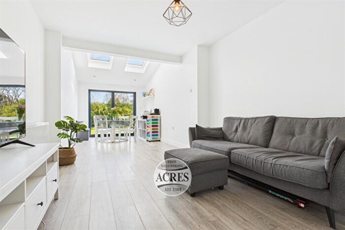 3 Bedroom Semi Detached House For Sale In Halton Road, Sutton Coldfield, B73