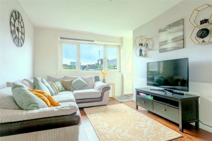 2 Bedroom Flat To Rent In Mavor House, Bryan Street, N1