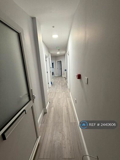 Studio To Rent In Mowbray Road, Cambridge, CB1