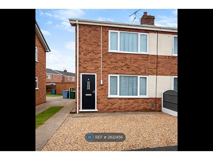 2 Bedroom Semi-Detached House To Rent In Camborne Crescent, Retford, DN22