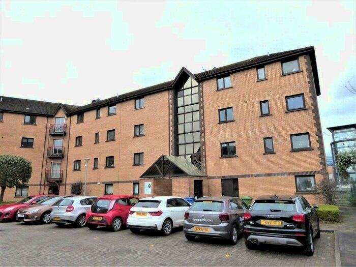 2 Bedroom Flat To Rent In Riverview Gardens, Glasgow, G5