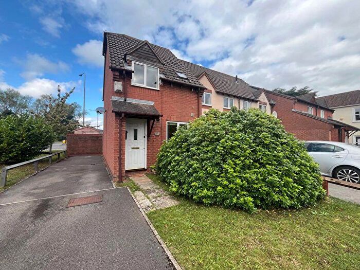 2 Bedroom End Of Terrace House To Rent In Grange Close, Bristol, BS32