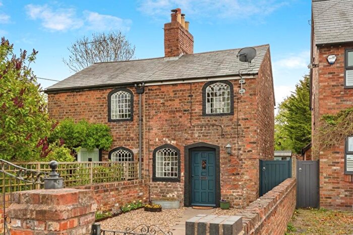 2 Bedroom Semi-Detached House For Sale In Long Lane, Saughall, Chester, CH1