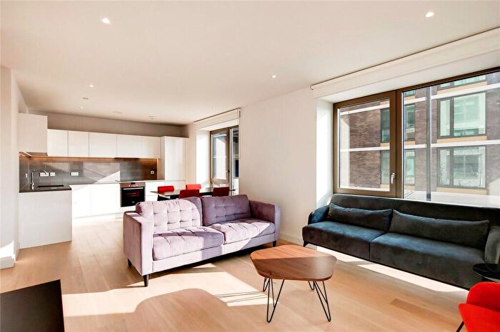 2 Bedroom Apartment To Rent In Clipper Street, London, E16