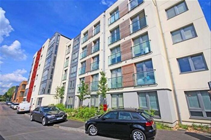 1 Bedroom Flat To Rent In Orchard Road, Richmond, TW9