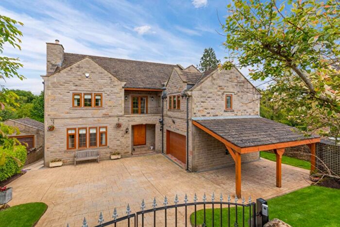 5 Bedroom House For Sale In Glen Road, Eldwick, West Yorkshire, BD16