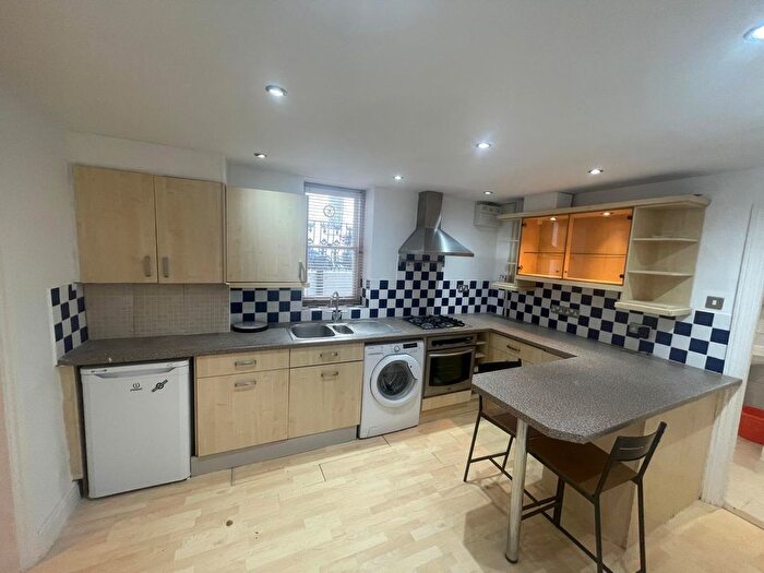 1 Bedroom Flat To Rent In Sutherland Avenue, London, W9