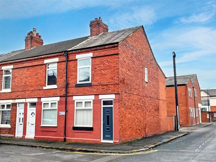 2 Bedroom Terraced House To Rent In Howells Avenue, Sale, M33