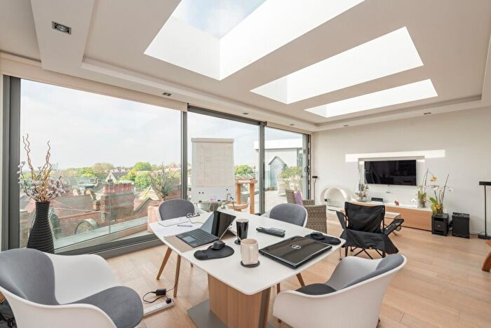 3 Bedroom Apartment To Rent In Priory Road, London, NW6