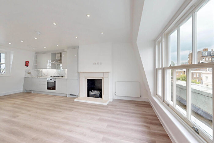 2 Bedroom Apartment To Rent In Blenheim Terrace, St John's Wood, London, NW8