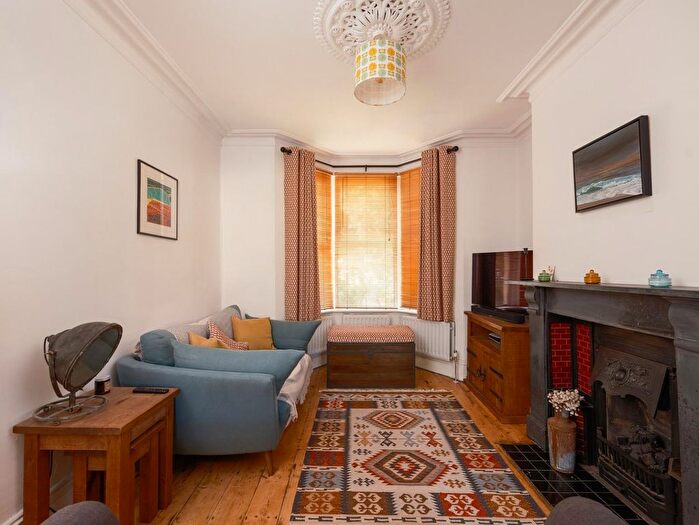 3 Bedroom Terraced House For Sale In Palmyra Road, Bedminster, BS3