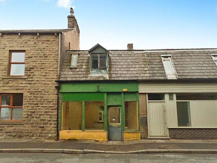 Detached House To Rent In Burnley Road East, Rossendale, BB4