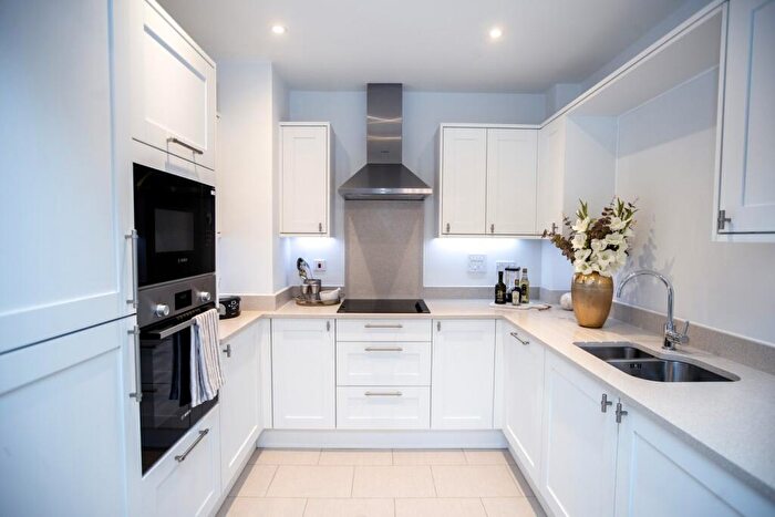 2 Bedroom Retirement Property To Rent In High Street, Great Missenden, Buckinghamshire, HP16