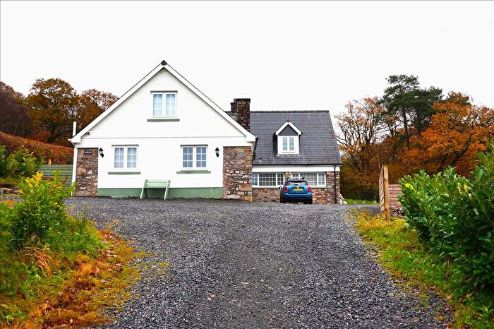 4 Bedroom Detached Bungalow For Sale In Cysgod Y Coed, Llandyfan, Ammanford, SA18