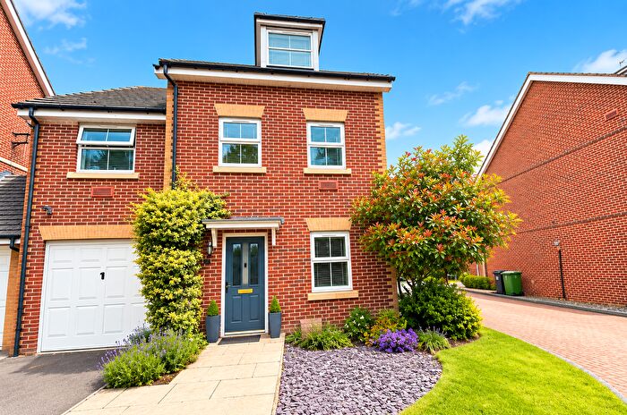 4 Bedroom Semi-Detached House For Sale In Dene Close, Camberley, Surrey, GU15
