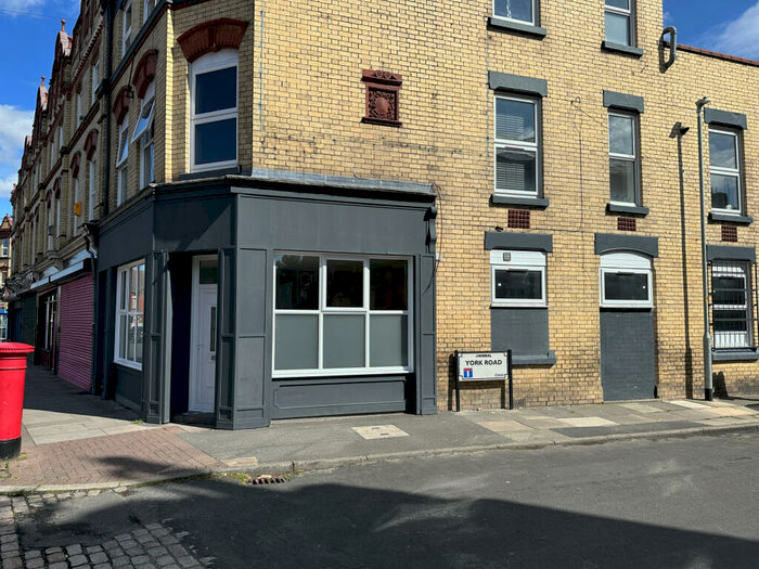 2 Bedroom Flat To Rent In Poulton Road, Wallasey, Merseyside, CH44