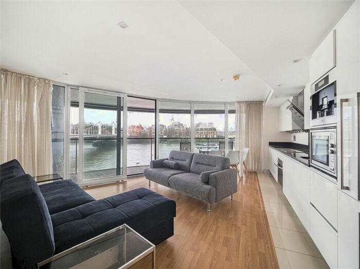 2 Bedroom Apartment To Rent In Queenstown Road, London, SW11