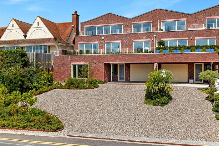 4 Bedroom House To Rent In Roedean Road, Brighton, BN2