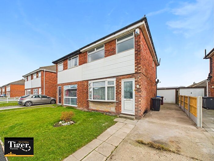 3 Bedroom Semi-Detached House To Rent In Macauley Avenue, Marton, Blackpool, Lancashire, FY4