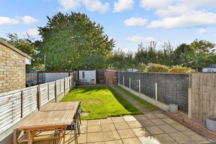 3 Bedroom Terraced House For Sale In Blenheim Avenue, Chatham, Kent, ME4