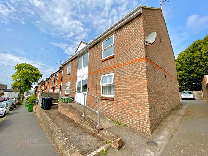 1 Bedroom House To Rent In Court, Foley Street, Maidstone, ME14