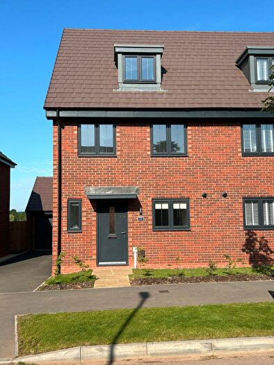 4 Bedroom Semi-Detached House To Rent In Robert Adam Road, Derby, Derbyshire, DE22