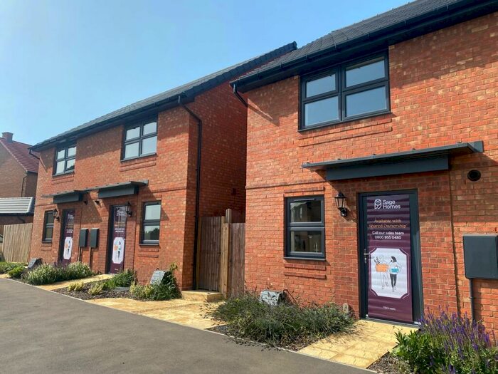 2 Bedroom Semi-Detached House For Sale In Somerville Drive, Leighton Buzzard, LU7