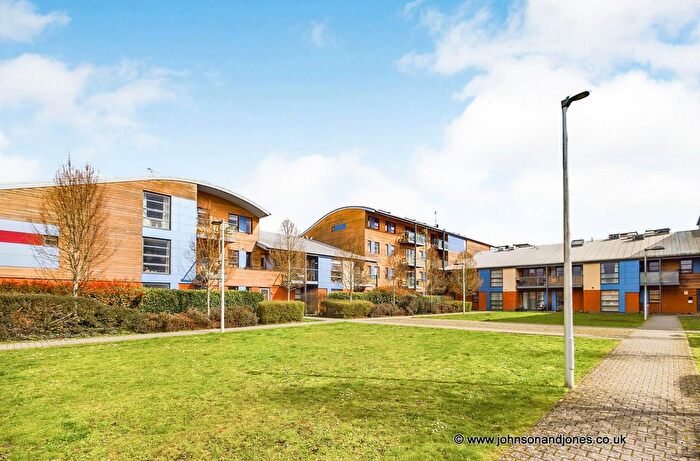 2 Bedroom Flat To Rent In Pretoria Road, Chertsey, KT16