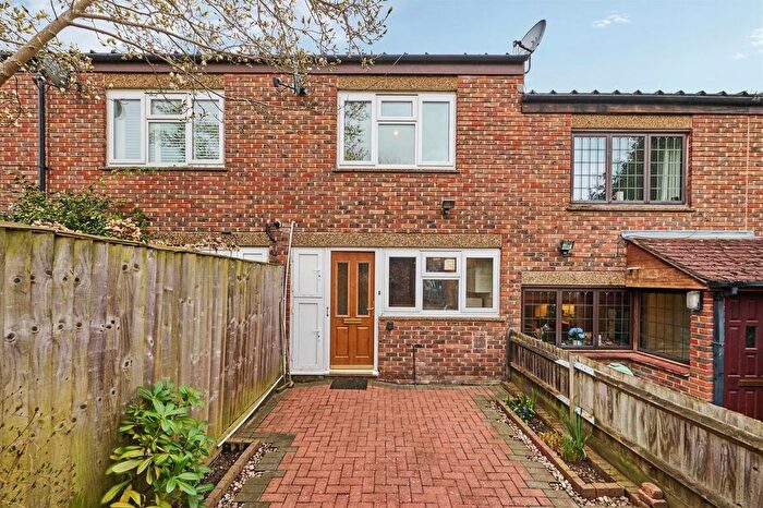 4 Bedroom Property To Rent In Goodman Crescent, London, SW2