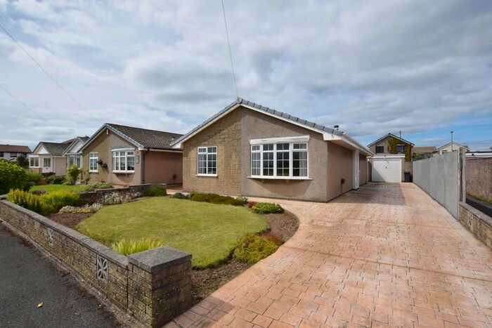 3 Bedroom Detached Bungalow To Rent In Tideway Drive, Walney, Barrow-In-Furness LA14