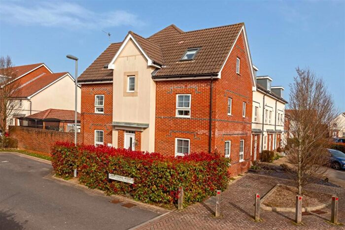 4 Bedroom House For Sale In Brothers Avenue, Worthing, BN13