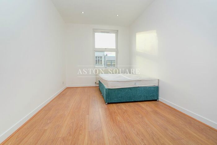 2 Bedroom Flat To Rent In Brent Street, London, NW4