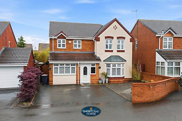 4 Bedroom Detached House For Sale In Shillingstone Drive, Heritage Park, Nuneaton, CV10