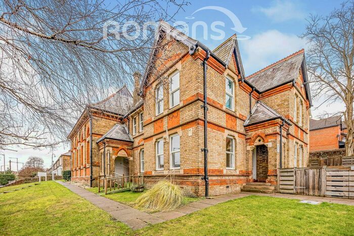 1 Bedroom Flat To Rent In Hughenden Road, High Wycombe HP13