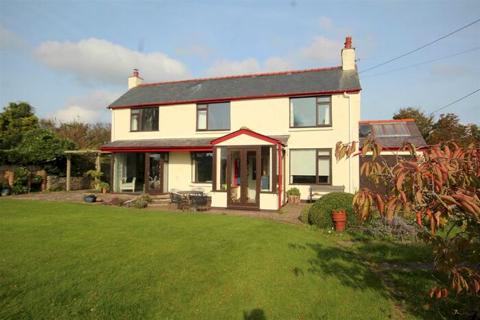 4 Bedroom Detached House For Sale In Trawscoed Road, Llysfaen, Colwyn Bay, LL29