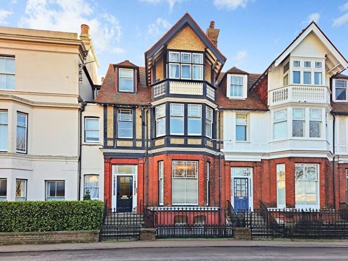 1 Bedroom Flat For Sale In Wellington Court, Dover Road, Walmer, Deal, Kent, CT14