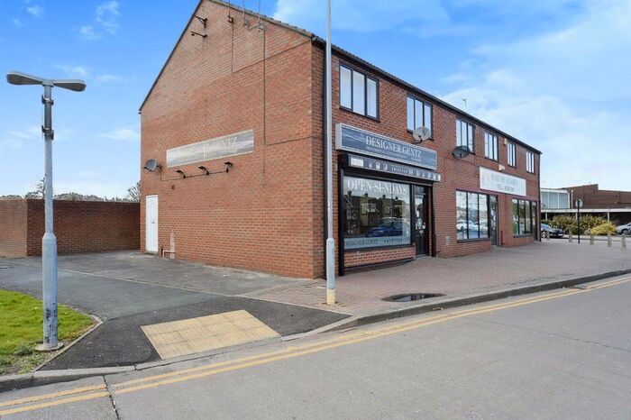 1 Bedroom Flat To Rent In Grandale, Hull, East Yorkshire, HU7
