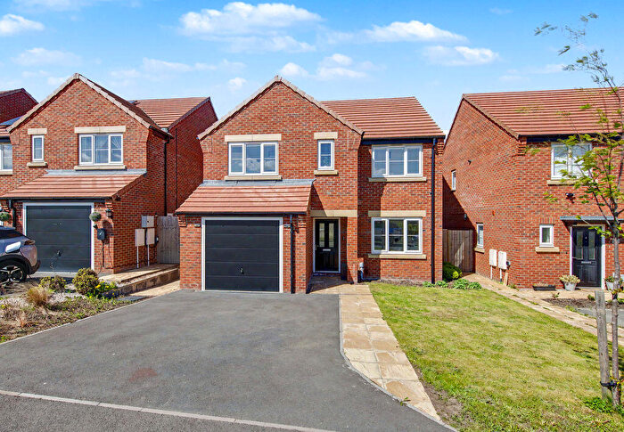 4 Bedroom Detached House For Sale In Cherry Drive, Holmewood, Chesterfield, S42