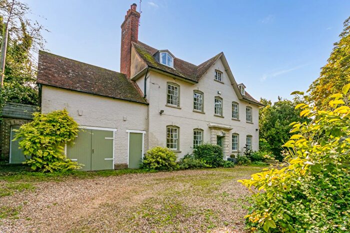 5 Bedroom Semi-Detached House For Sale In High Street, Watlington, OX49