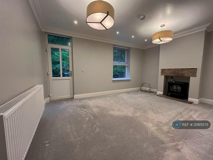 3 Bedroom Terraced House To Rent In The Square, Whittle-Le-Woods, Chorley, PR6