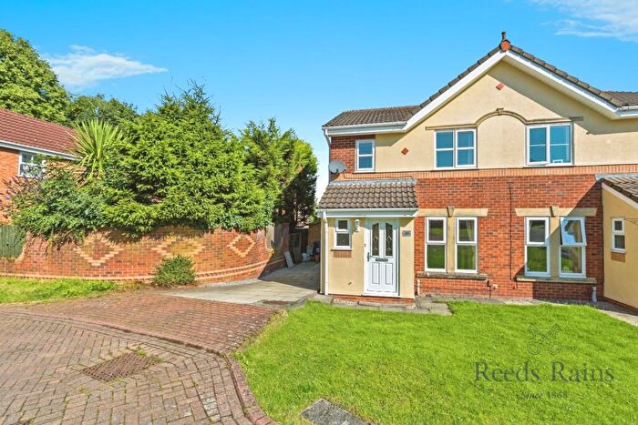 3 Bedroom Semi-Detached House To Rent In Ambleway, Walton-le-Dale, Preston, PR5