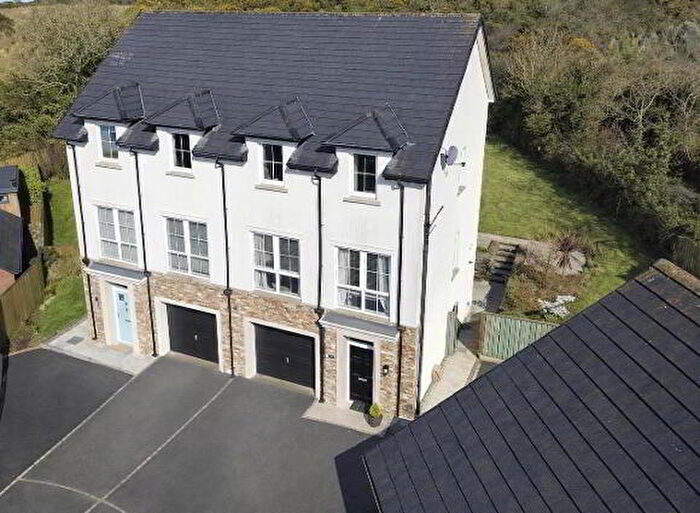 4 Bedroom Semi-Detached House For Sale In Blackwood Park, Newtownards, BT23