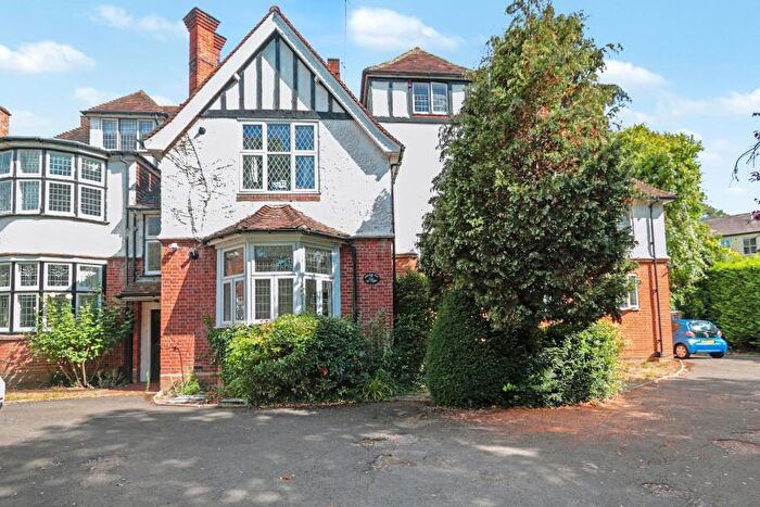 2 Bedroom Flat To Rent In Kingsdowne Road, Surbiton, KT6