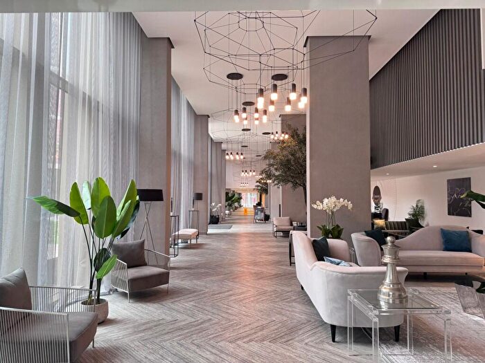 2 Bedroom Flat To Rent In Local Cresent, Hulme Street, Manchester, Greater Manchester, [Ref: KhpLlt], M5