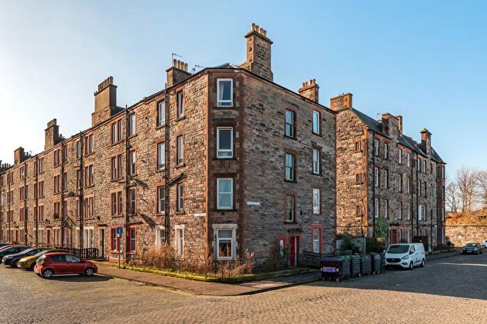 1 Bedroom Flat For Sale In Wheatfield Place, Edinburgh, EH11